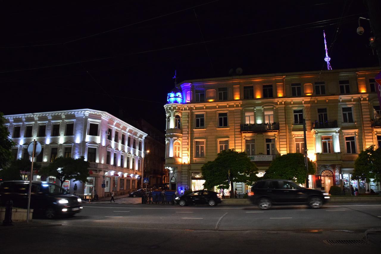 Rustaveli Modern Apartment Center Of Tbilisi Bagian luar foto